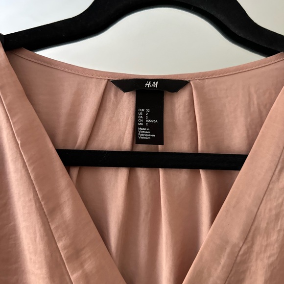 H&M Classic Satin  Tan Blouse - Picture 3 of 4